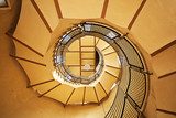 Spiraaltrap in warme architectuur