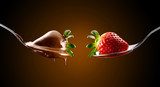 Zoete verleiding in chocolade en aardbei