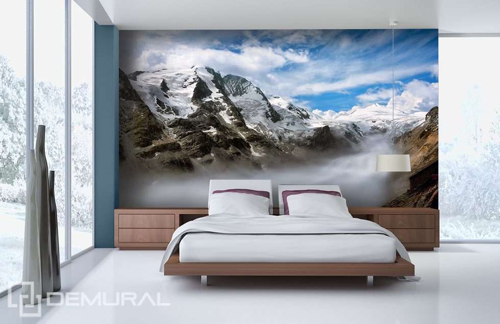 Vallei in de wolken Fotobehang voor de slaapkamer Fotobehang Demural